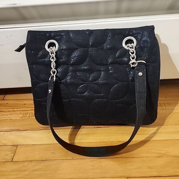 Relic Shoulder Bag - Purse / Handbag / Shoulder Bag - Quilted Black - Picture 4 of 7